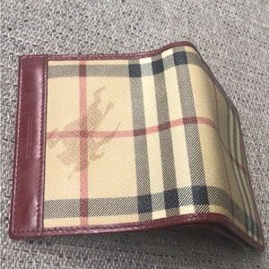 Burberry women’s wallet